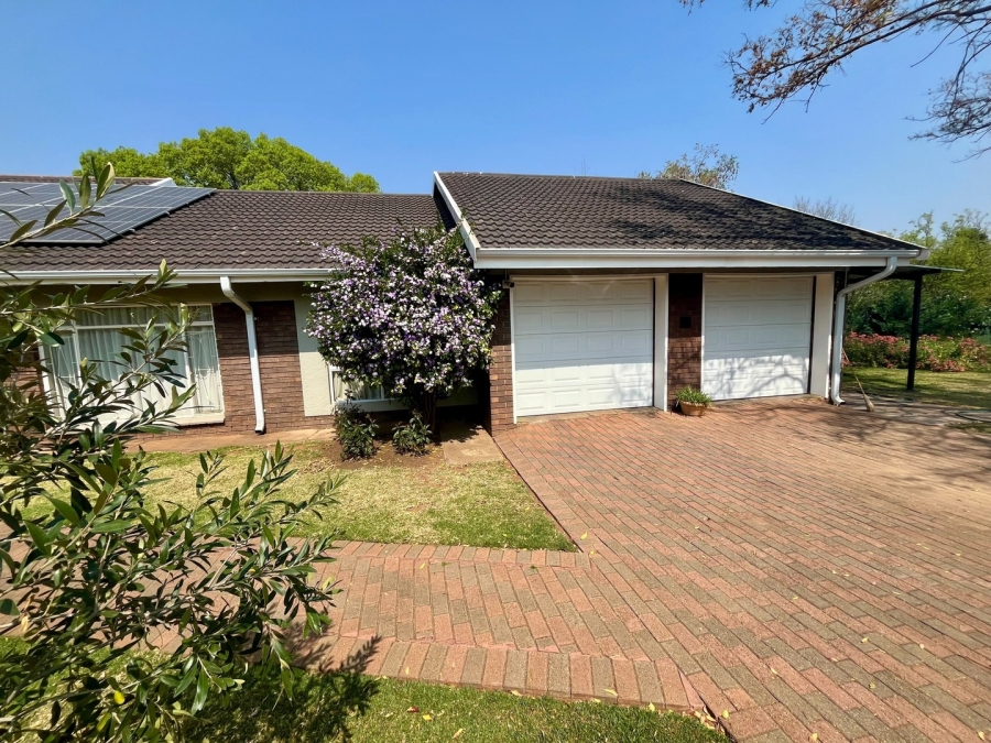 4 Bedroom Property for Sale in Flamwood North West